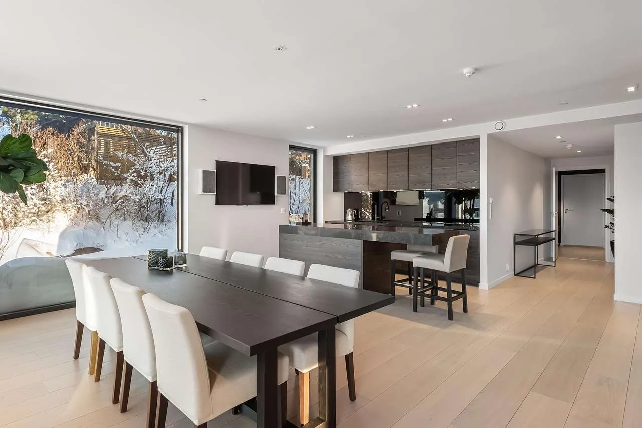 Home Window Tinting: Benefits, Types, and Expert Tips